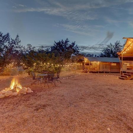 فندق 12 Fires Luxury Glamping With Heating #3 جونسون سيتي المظهر الخارجي الصورة