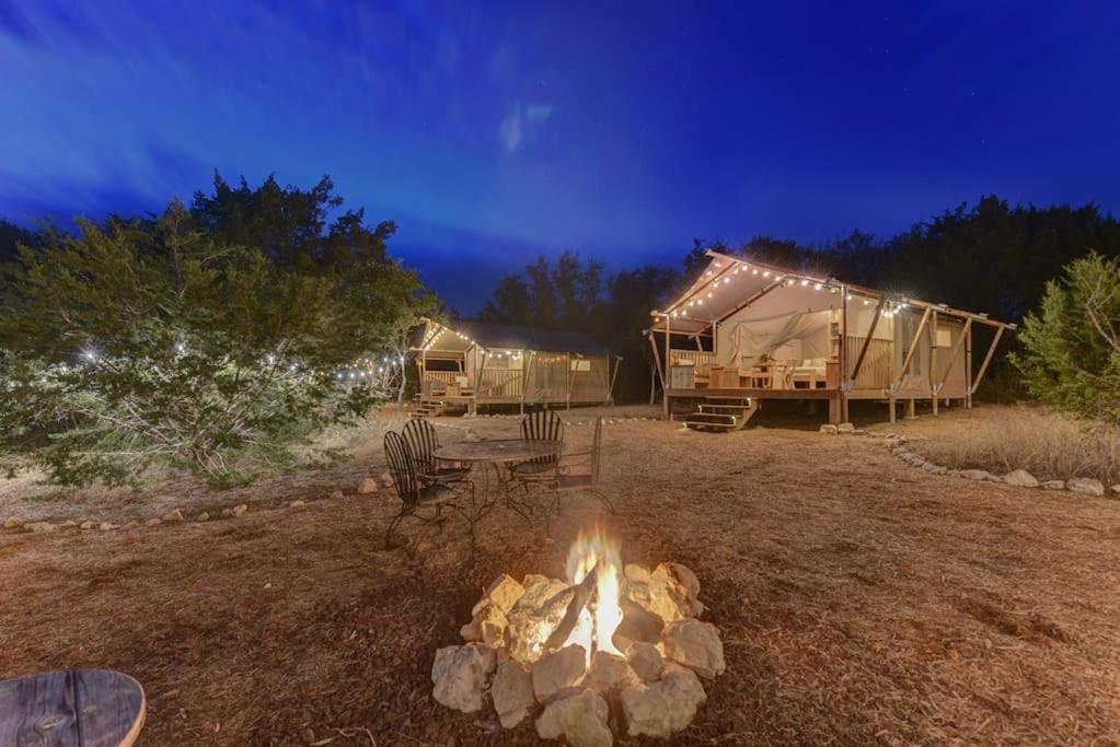 فندق 12 Fires Luxury Glamping With Heating #3 جونسون سيتي المظهر الخارجي الصورة